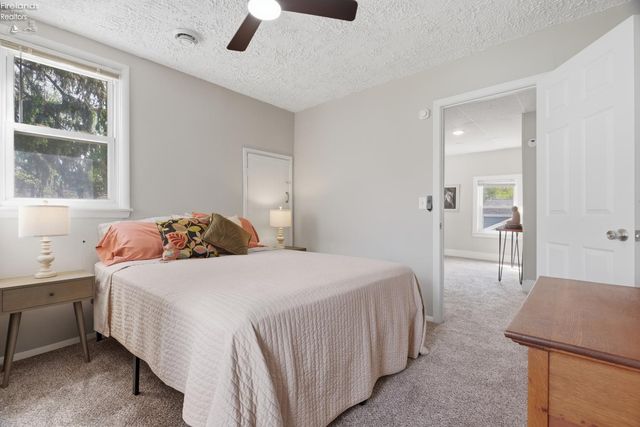 156 Beaver Court, Amherst, OH 44001