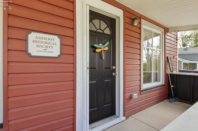 156 Beaver Court, Amherst, OH 44001