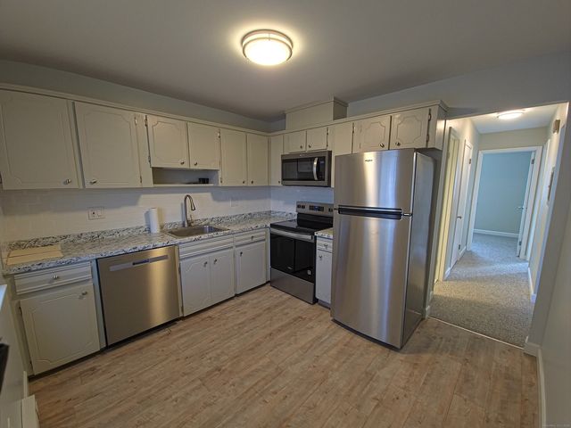 24 Glenwood Avenue 8, Norwalk, CT 06854