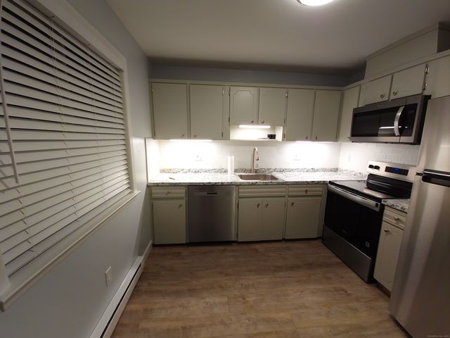 24 Glenwood Avenue 8, Norwalk, CT 06854