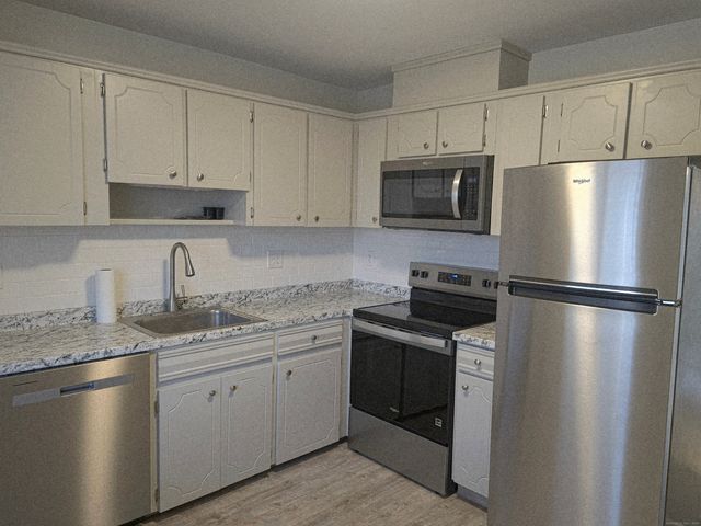 24 Glenwood Avenue 8, Norwalk, CT 06854