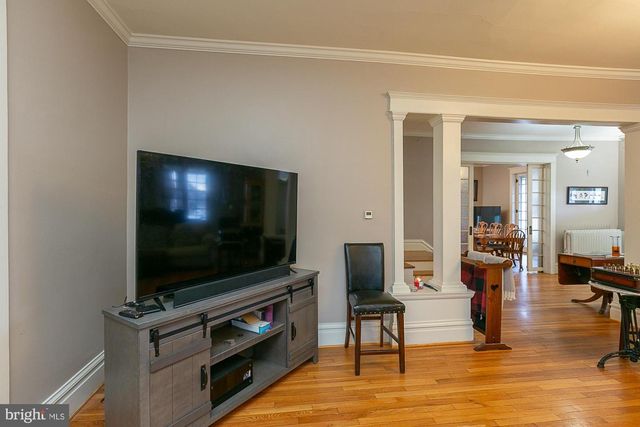 825 WINCHESTER AVE, Martinsburg, WV 25401