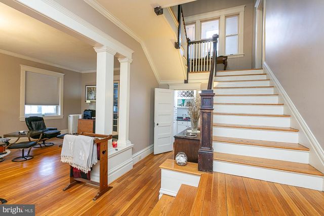 825 WINCHESTER AVE, Martinsburg, WV 25401