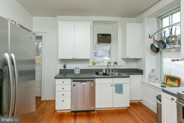 825 WINCHESTER AVE, Martinsburg, WV 25401