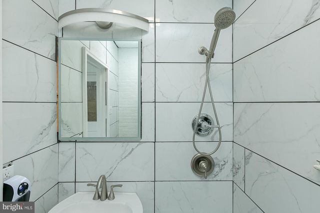 825 WINCHESTER AVE, Martinsburg, WV 25401