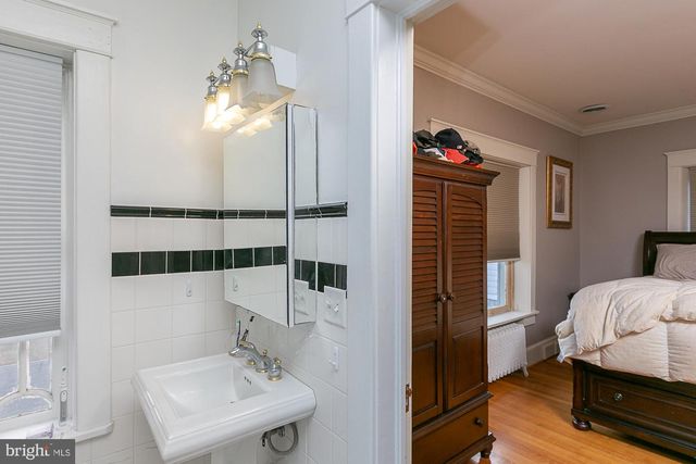 825 WINCHESTER AVE, Martinsburg, WV 25401