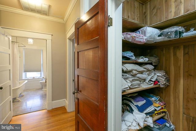 825 WINCHESTER AVE, Martinsburg, WV 25401