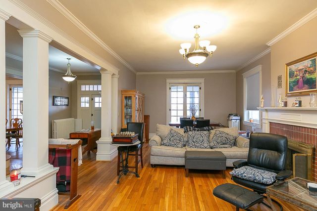 825 WINCHESTER AVE, Martinsburg, WV 25401