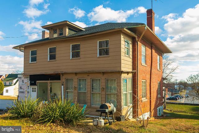 825 WINCHESTER AVE, Martinsburg, WV 25401