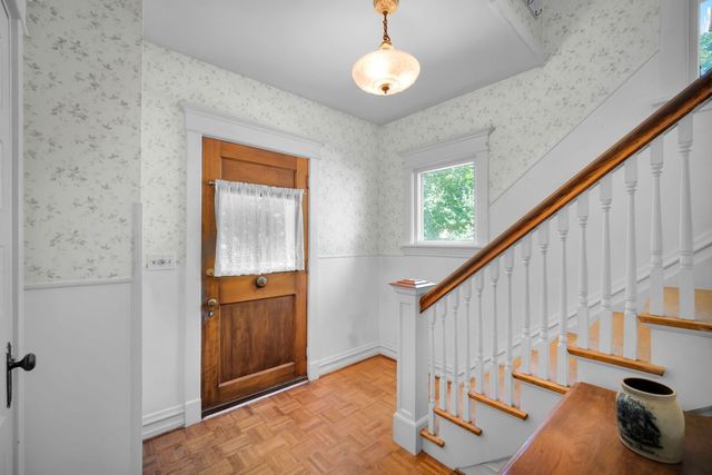 207 Sophia Street, West Chicago, IL 60185