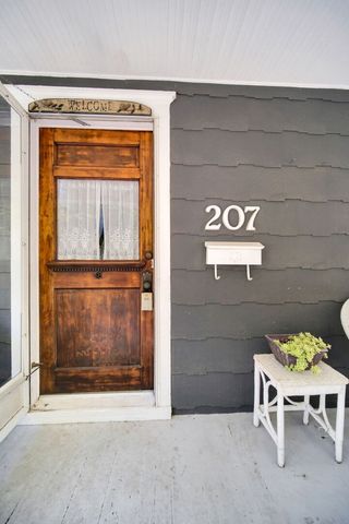 207 Sophia Street, West Chicago, IL 60185
