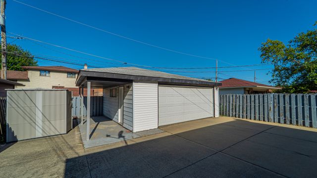 11548 S Avenue G, Chicago, IL 60617