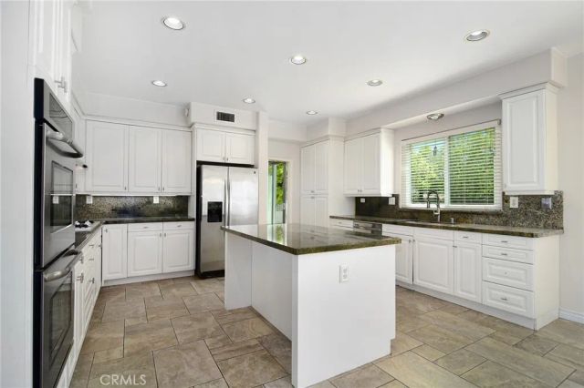 24310 Belford Court, West Hills, CA 91307