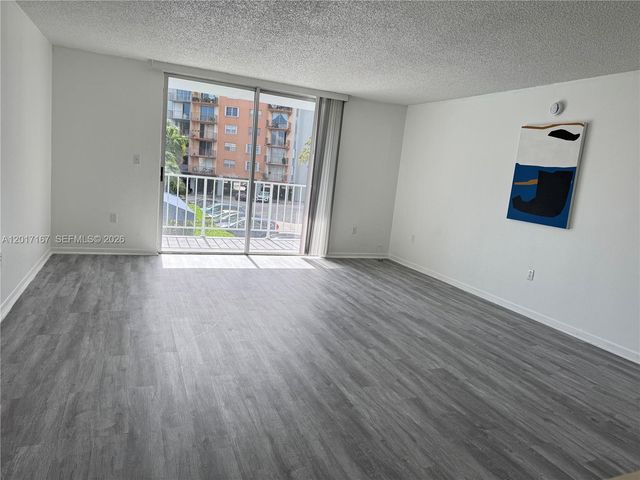 1470 NE 125th Terrace 205, North Miami, FL 33161