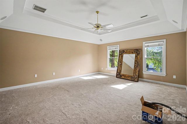 232 40th Avenue Drive NW, Hickory, NC 28601
