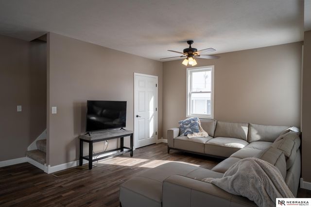 102 W Pine Street, Cedar Bluffs, NE 68015