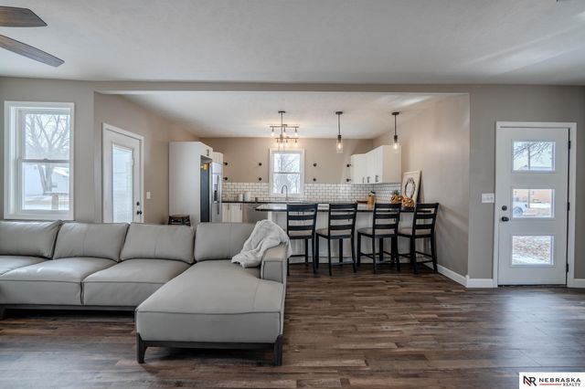 102 W Pine Street, Cedar Bluffs, NE 68015