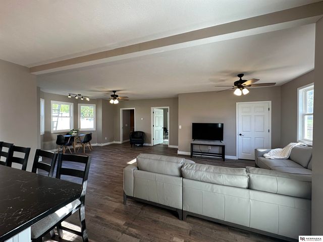 102 W Pine Street, Cedar Bluffs, NE 68015