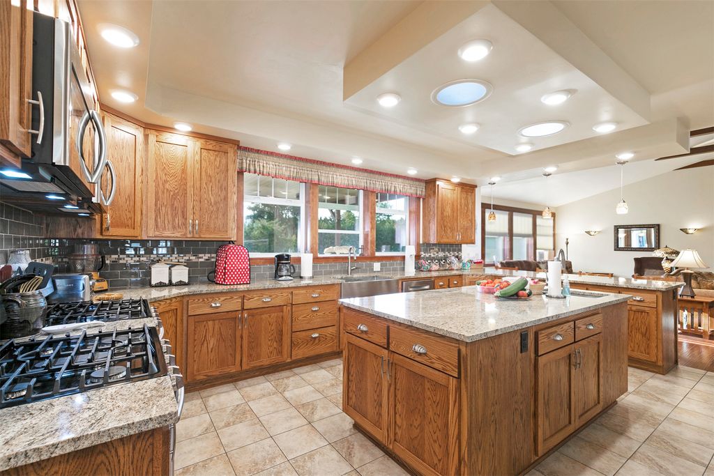 612 Wises Way, Corvallis, MT 59828 photo 32