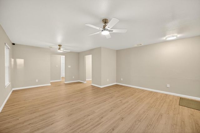 4801 Siskiyou Ave, Sacramento, CA 95820