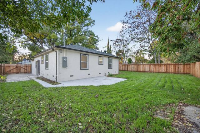4801 Siskiyou Ave, Sacramento, CA 95820