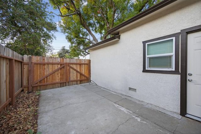 4801 Siskiyou Ave, Sacramento, CA 95820