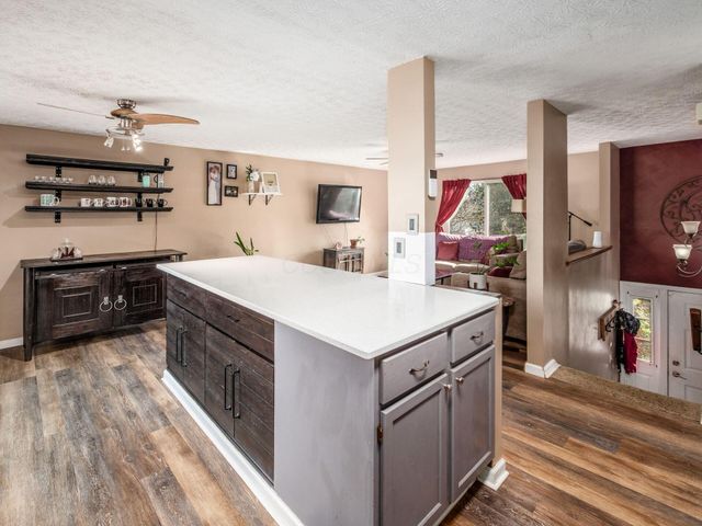 5376 Davidson Road, Hilliard, OH 43026