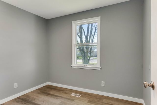 923 Rose Dr, Hopkinsville, KY 42240
