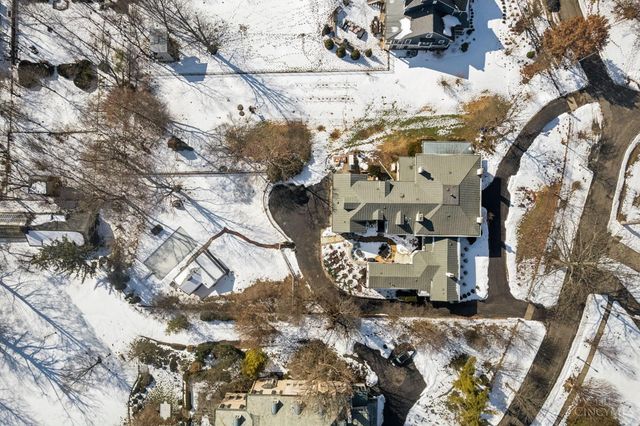 95 E Fountain Avenue, Glendale, OH 45246