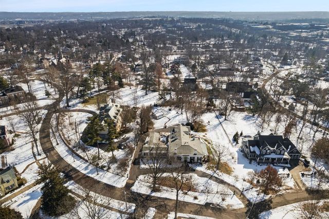 95 E Fountain Avenue, Glendale, OH 45246