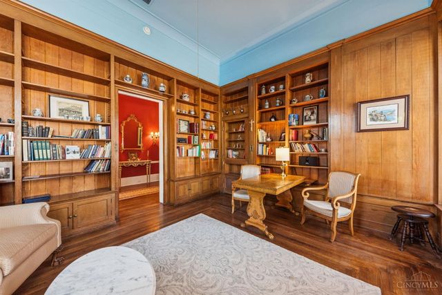 95 E Fountain Avenue, Glendale, OH 45246