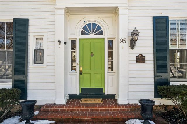 95 E Fountain Avenue, Glendale, OH 45246