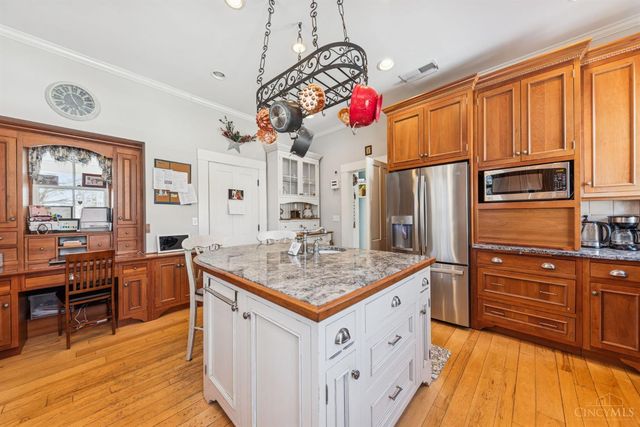 95 E Fountain Avenue, Glendale, OH 45246