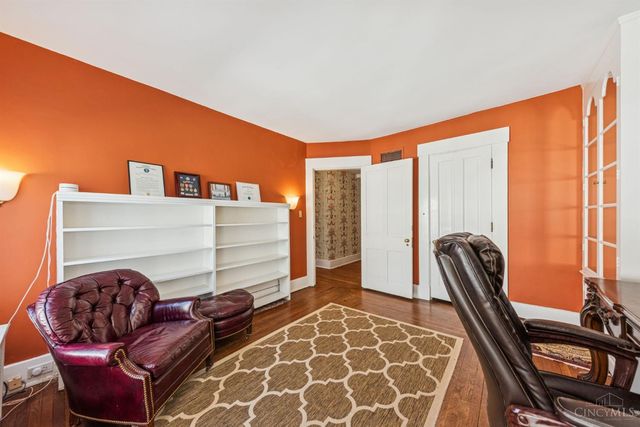 95 E Fountain Avenue, Glendale, OH 45246