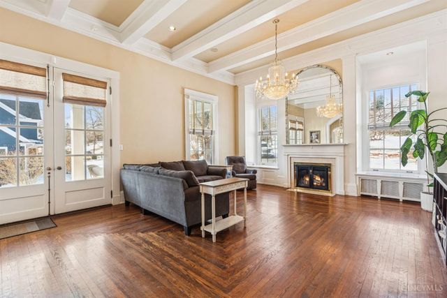 95 E Fountain Avenue, Glendale, OH 45246