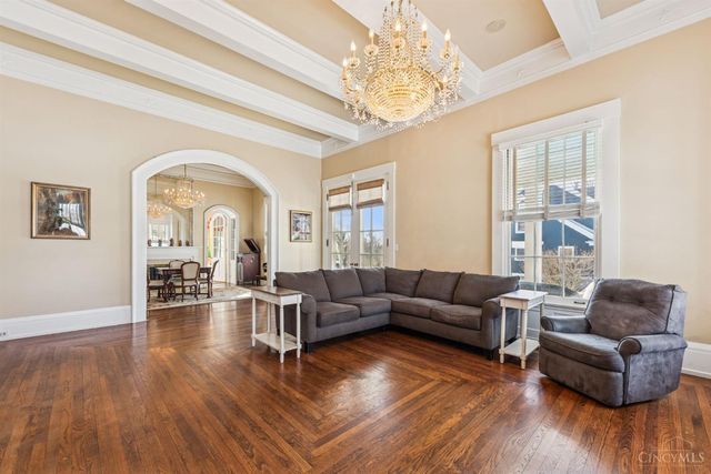 95 E Fountain Avenue, Glendale, OH 45246