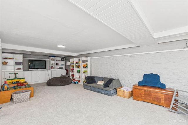 95 E Fountain Avenue, Glendale, OH 45246