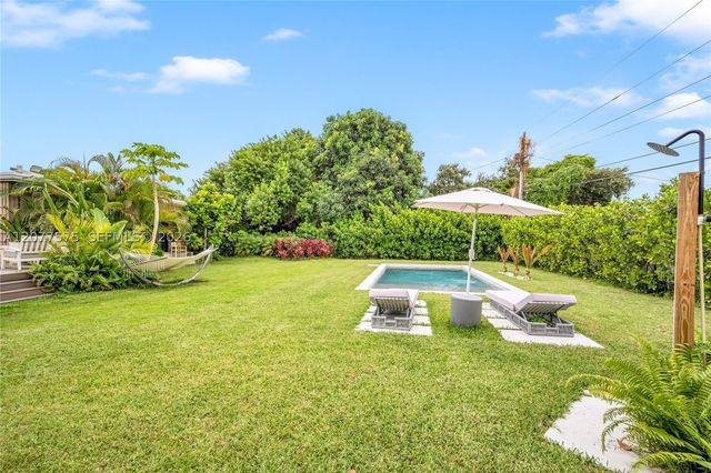 12230 NW 22nd Ct, Miami, FL 33167