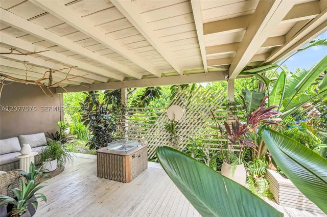 12230 NW 22nd Ct, Miami, FL 33167