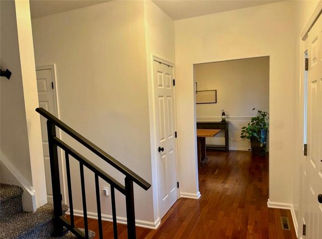 5 Midland Drive, Easton, PA 18045
