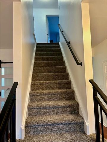 5 Midland Drive, Easton, PA 18045
