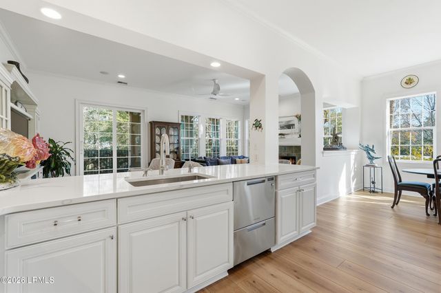 10 Seagrass Landing Court, Hilton Head Island, SC 29926