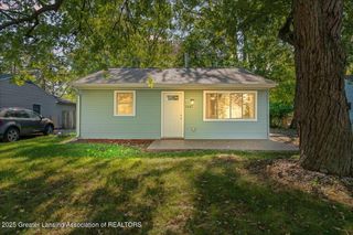1301 Warwick Drive, Lansing, MI 48910