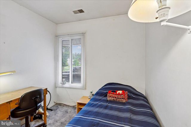 18705 HERITAGE HILLS DR, Brookeville, MD 20833
