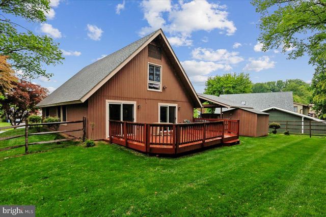 18705 HERITAGE HILLS DR, Brookeville, MD 20833