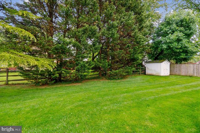 18705 HERITAGE HILLS DR, Brookeville, MD 20833