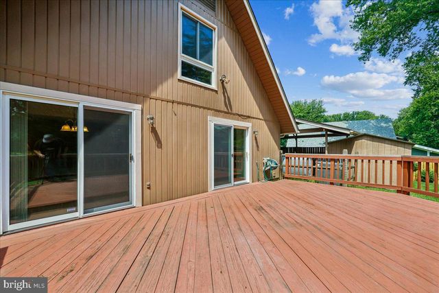 18705 HERITAGE HILLS DR, Brookeville, MD 20833