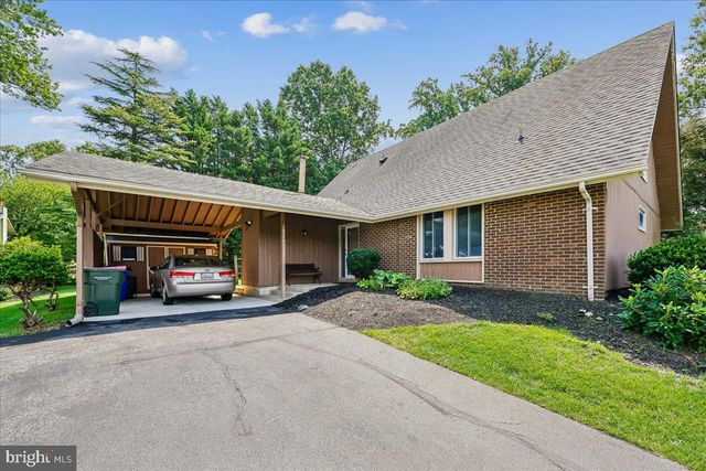 18705 HERITAGE HILLS DR, Brookeville, MD 20833