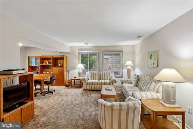 18705 HERITAGE HILLS DR, Brookeville, MD 20833