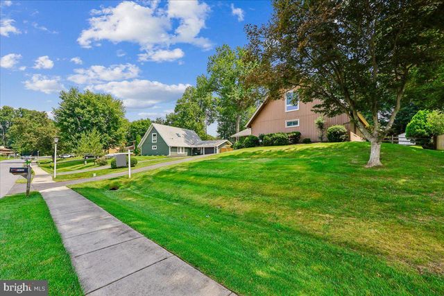 18705 HERITAGE HILLS DR, Brookeville, MD 20833